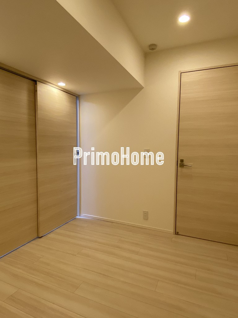 コンフォリア秋葉原イーストの洋室