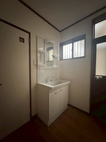 御船通4丁目戸建の洗面所