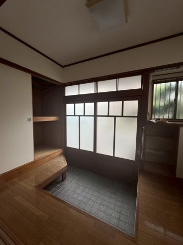 御船通4丁目戸建の玄関