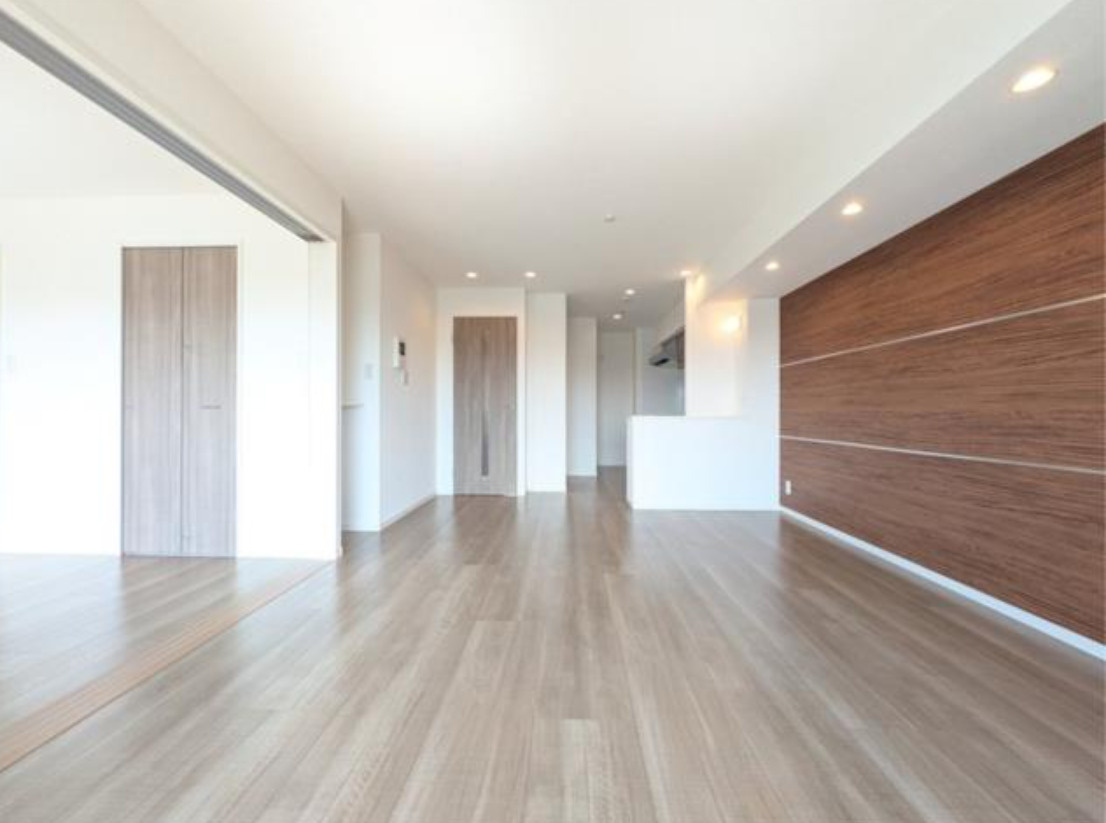 シティ能見台つどいの街壱番館【仲介手数料無料】ペット可♪の居間・リビング