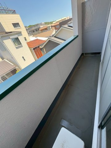 マエダマンションのバルコニー|落ち着いた時間を過ごせるバルコニーです