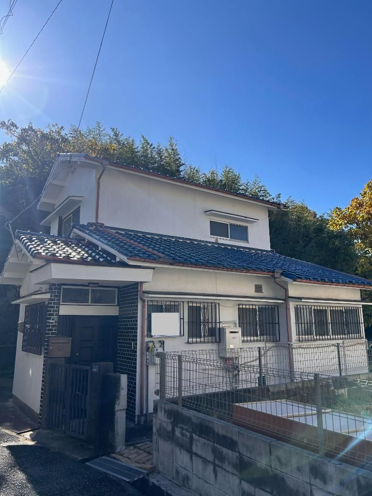 塩屋台２丁⽬貸家