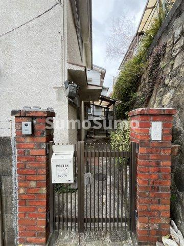 垂水区塩屋町　戸建のエントランス|エントランスです