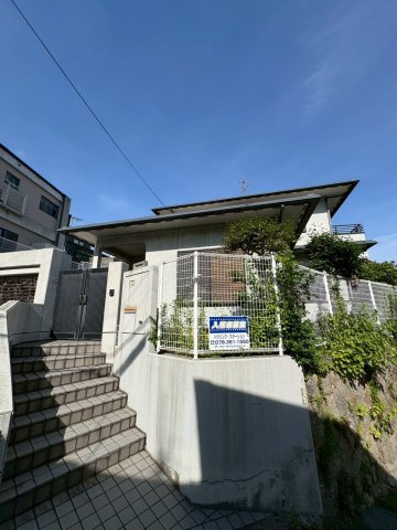 山王町１丁目貸家の外観|おしゃれな外観です