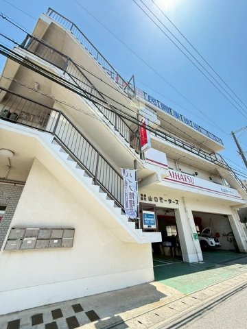 山口コーポの外観