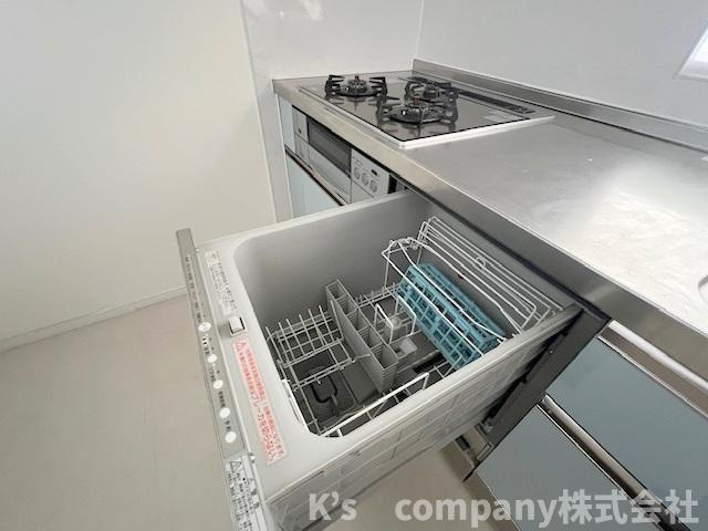 ■高座郡寒川町一之宮7丁目　ソフィア茅ヶ崎D号棟のキッチン|食器洗い乾燥機付きで家事の時短に役立ちます☆