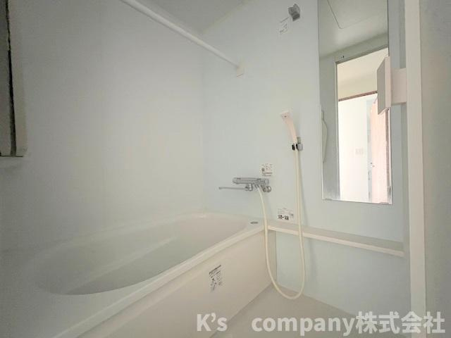 ■高座郡寒川町一之宮7丁目　ソフィア茅ヶ崎D号棟の浴室|落ち着いた印象の浴室スペース◇居心地の良さを感じます◇