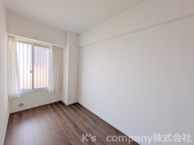 ■高座郡寒川町一之宮7丁目　ソフィア茅ヶ崎D号棟の子供部屋|洋室5.2帖◇お子様のお部屋や趣味のお部屋などにいかがでしょうか♪