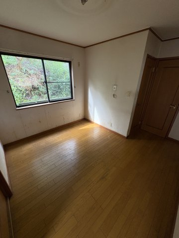 妙法寺菅ノ池戸建の居間・リビング|使いやすい居間です