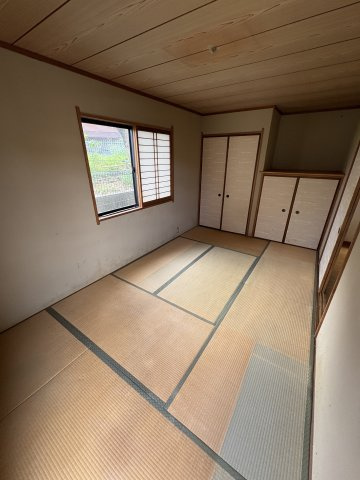 妙法寺菅ノ池戸建の和室|来客時にも便利な和室付き