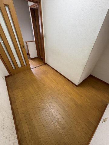妙法寺菅ノ池戸建の洋室|広々とした洋室です