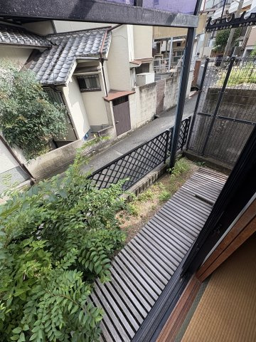 妙法寺菅ノ池戸建のバルコニー|暖かな日差しのふりそそぐバルコニー