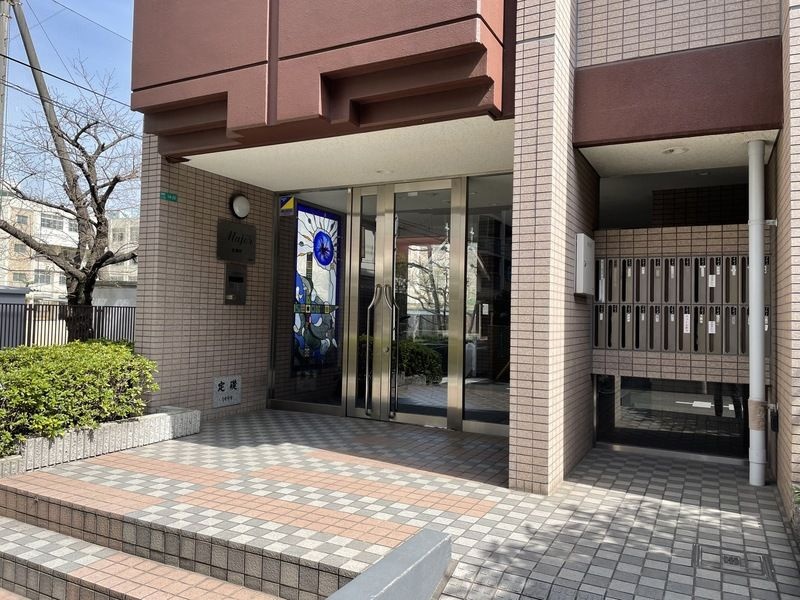 マジョール松崎町のエントランス