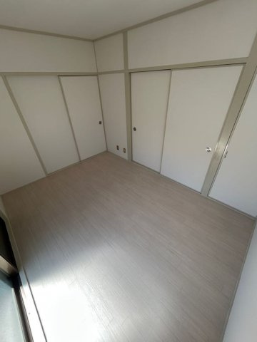 土居マンションの寝室