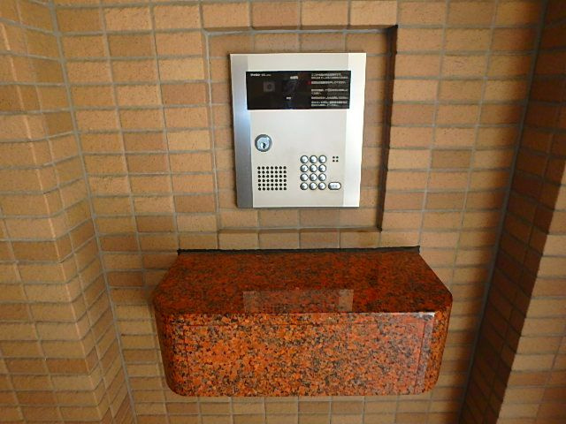 ピースフルコート菊川のセキュリティ|オートロック