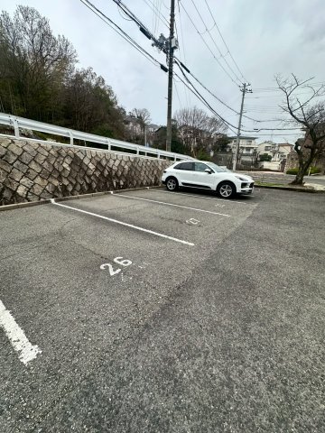 山御影マンションＡ棟の駐車場