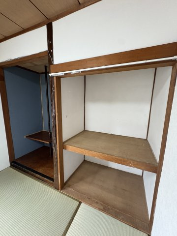 妙法寺池ノ内2戸アパートの収納