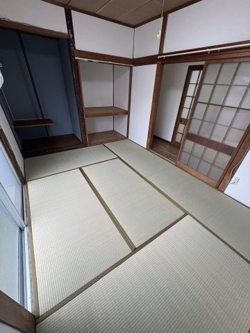 妙法寺池ノ内2戸アパートの和室