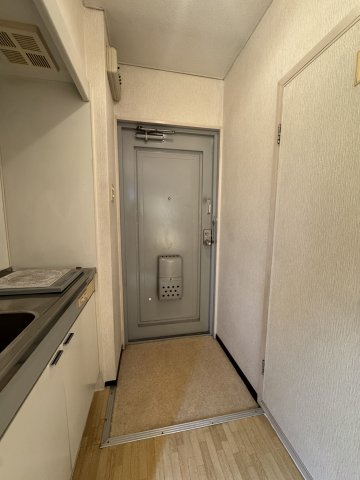 影浦ビルの玄関