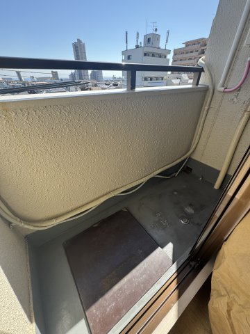 影浦ビルのバルコニー