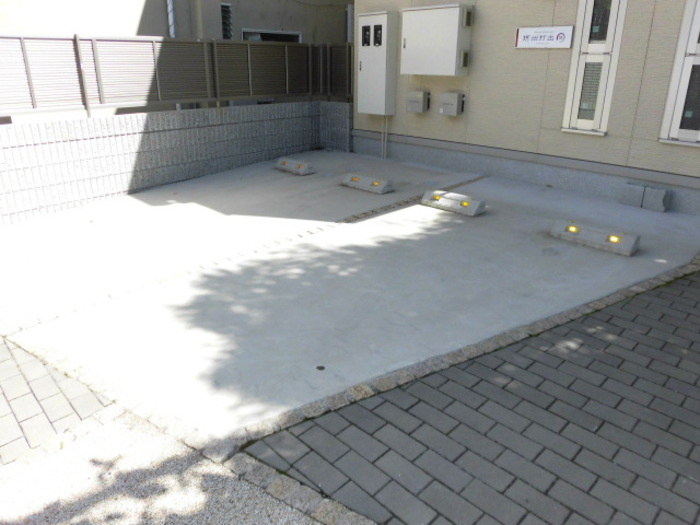 摂州打出住の駐車場