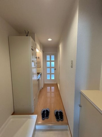 小原ビルの玄関