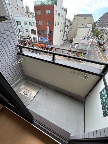 小原ビルのバルコニー