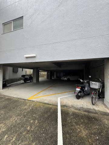 平和台マンションの駐車場
