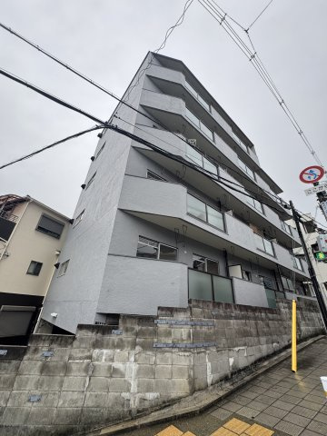 平和台マンションの外観