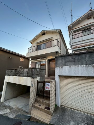 垂水区塩屋台2-6-16戸建の外観|きれいな外観です