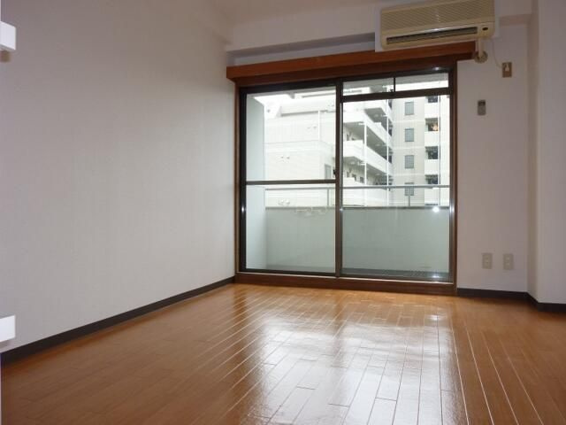 メゾンアオヤギの居間・リビング