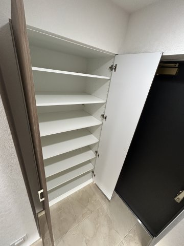 リーガル神戸三宮Ⅱの収納