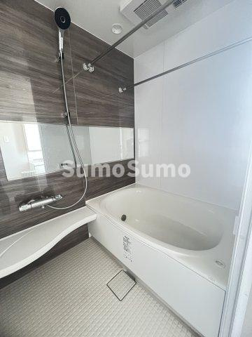 ホワイトメゾン御影の浴室
