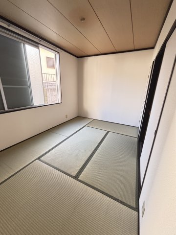 房王寺ハイツの和室