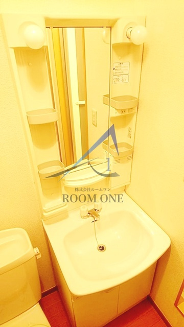 エスポワールの洗面所|独立洗面台です。