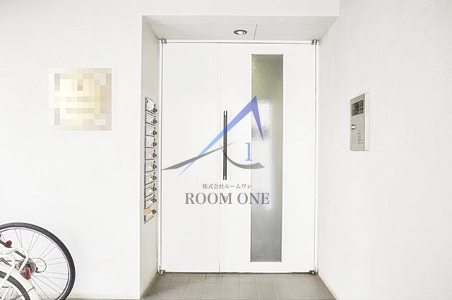 メゾンブランカのエントランス|エントランスです。