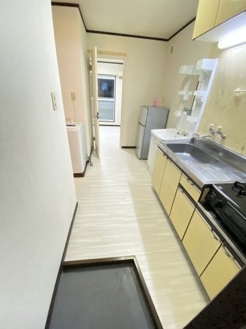 グリーンヒル弐番館のロビー|シンプルで使いやすい玄関です（写真は別室の物　現況優先）