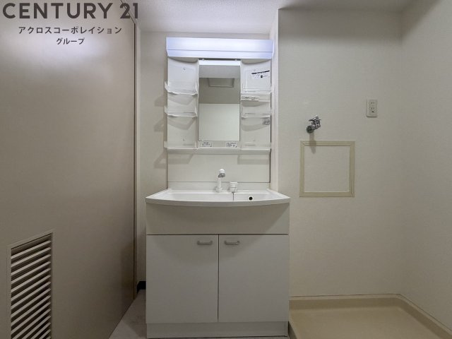 コンパクトで使いやすい洗面所