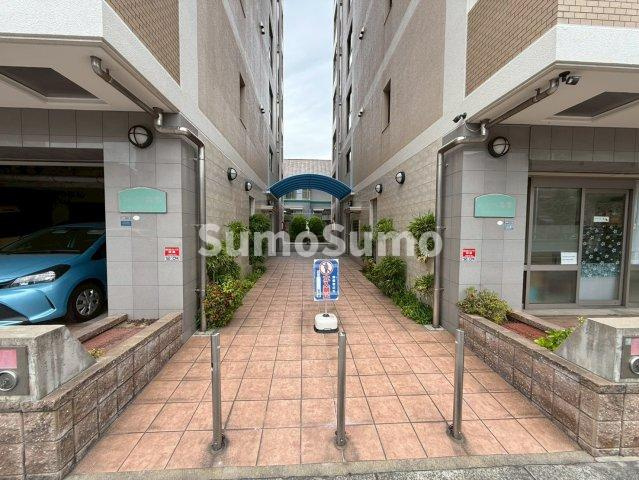 ラディウス森南のエントランス