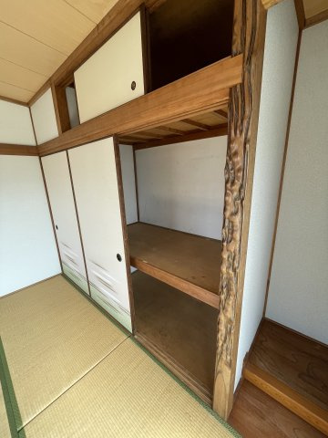 妙法寺津江田貸家の収納
