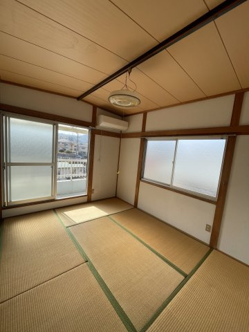 妙法寺津江田貸家の和室