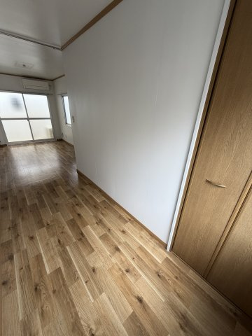 御船通3丁目戸建の洋室