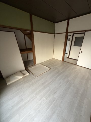 口ノ川23-4戸建の居間・リビング