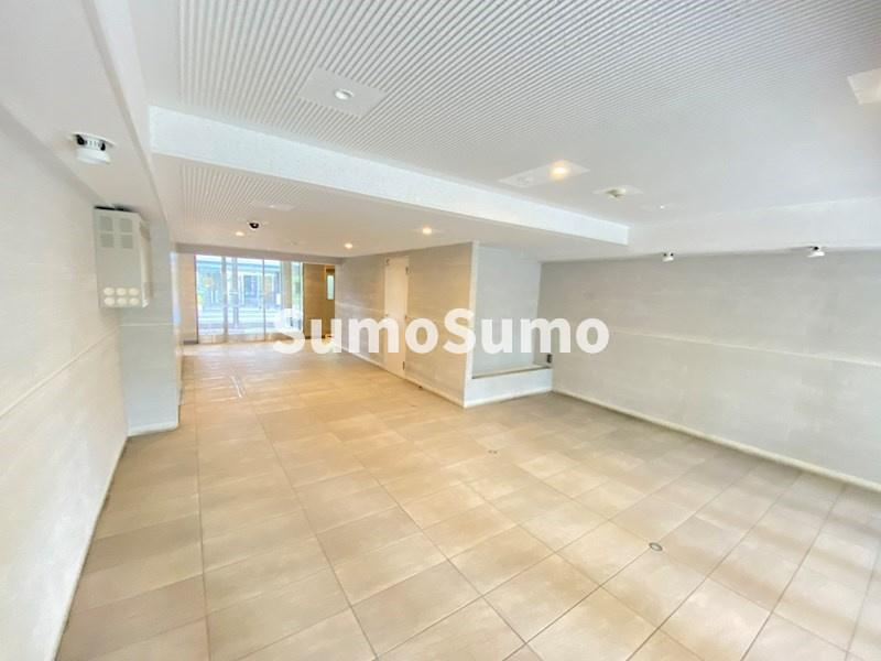 プライムアーバン学芸大学パークフロントのエントランス| 