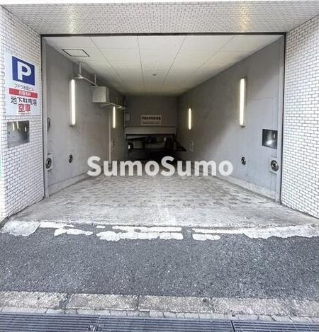 フドウ赤坂の駐車場