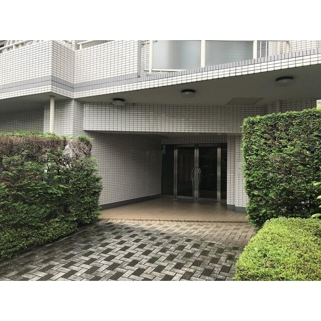 ファシネス玉川台のエントランス|エントランス手動扉 
