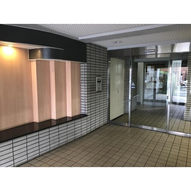 ファシネス玉川台のロビー|オートロック自動ドア 