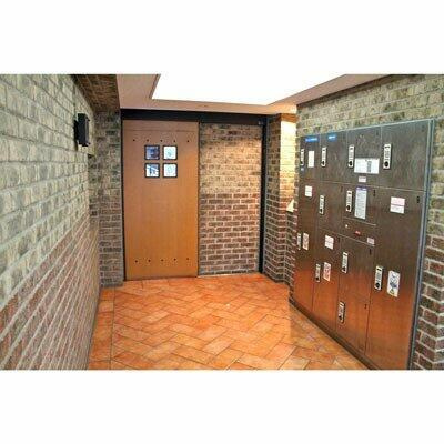 フェニックス三軒茶屋のエントランス