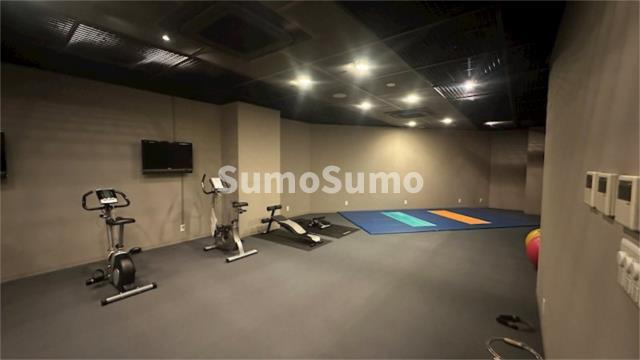 フェニックス西参道タワーのロビー|建物の内部です