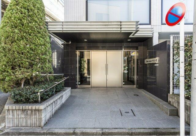 プライムアーバン用賀Ⅱのエントランス|※参考写真 